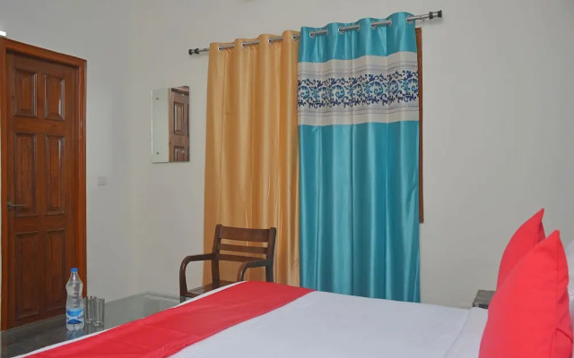 OYO 24771 Golden View