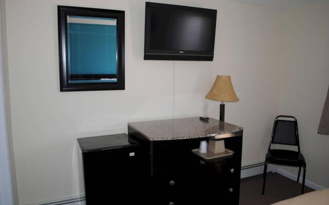 Shore Point Motel