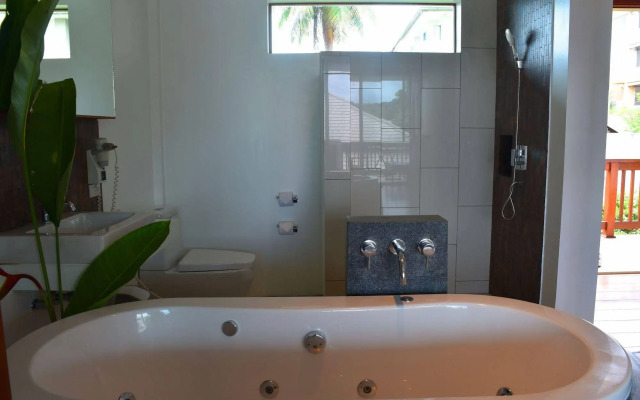 Samui Mekkala Resort