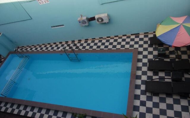 Golden Bayon Guesthouse