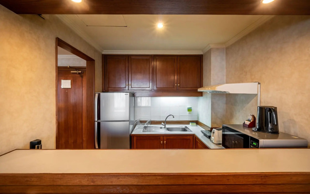 Rembrandt Hotel & Residences