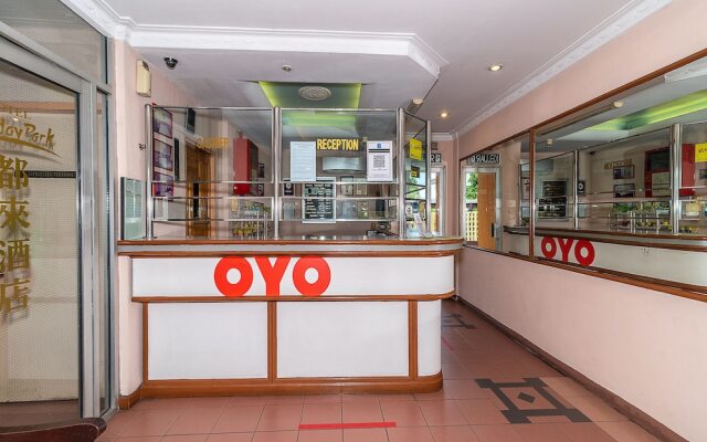 OYO 89864 Hotel Holiday Park