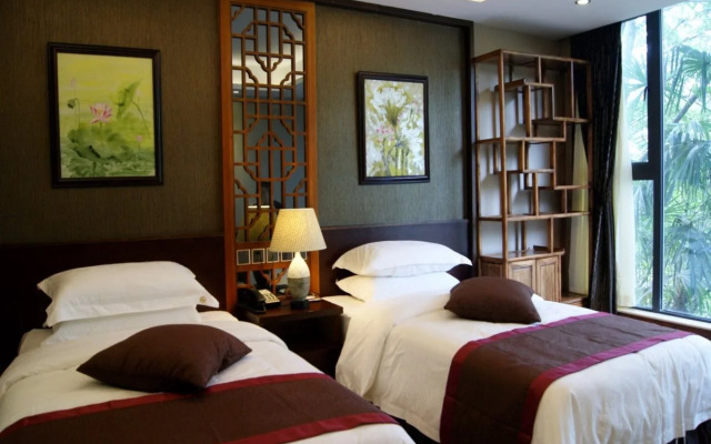 Phoenix Lake Impression Emei Hotel