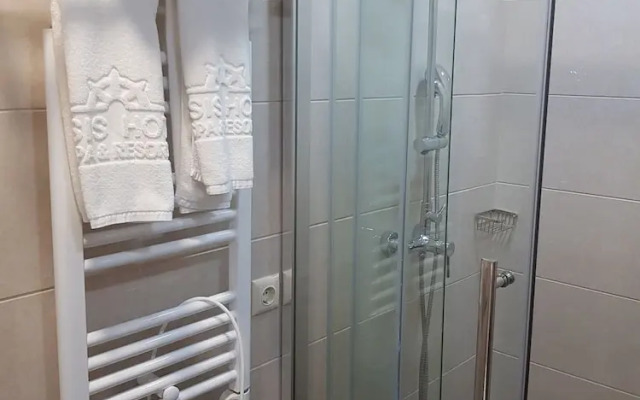 Apartment on Batumskaya 16-9 ap. 22
