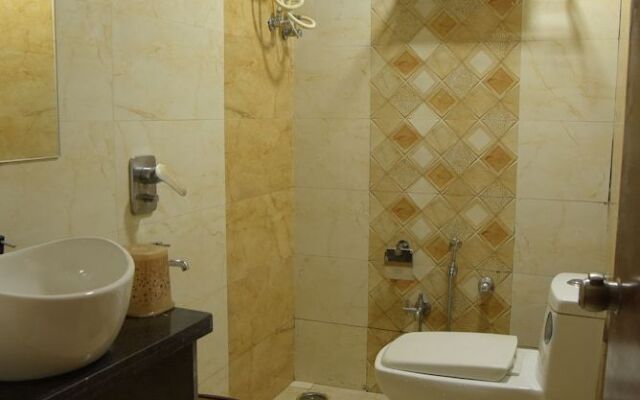 Hotel Amit Palace
