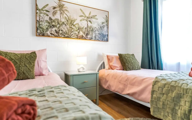 Mimpi Tropics Retreat Holloways Beach – Guest Rooms – Cairns