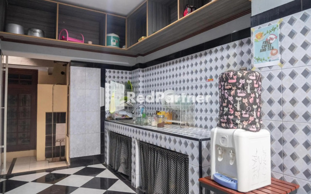 OYO 3892 Athaya Guesthouse Syariah