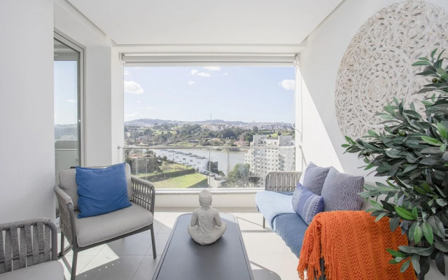 Liiiving-Luxury River View Apartment XII