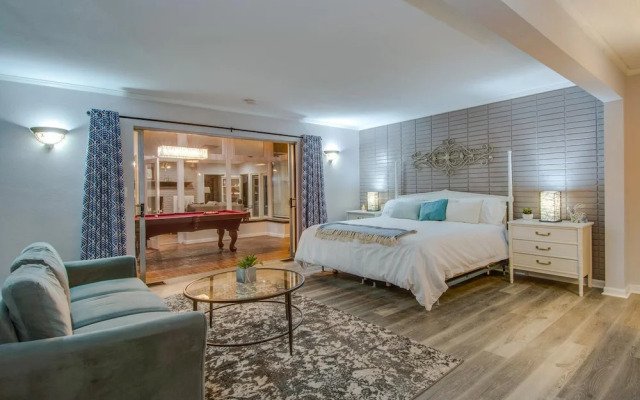 The Saunders Retreat