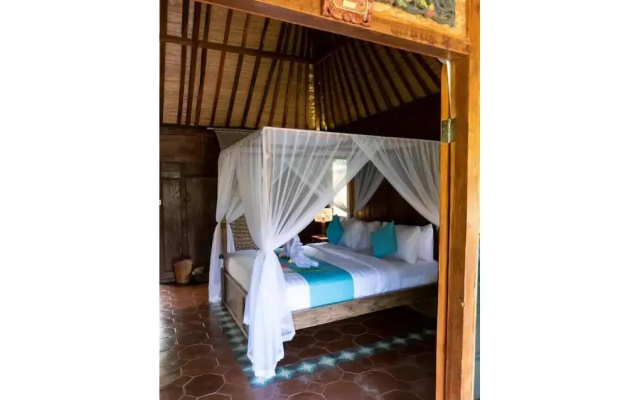 Kubu Kangin Resort