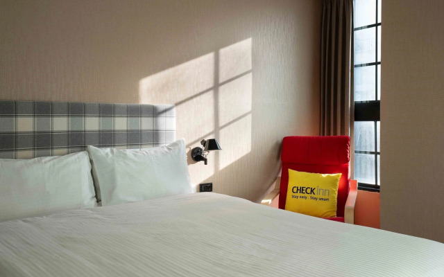 CHECK inn Taichung Ziyou