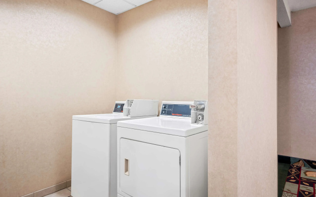 Best Western Annawan Inn