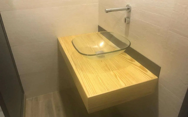 Hostel Wood Steel & Glass