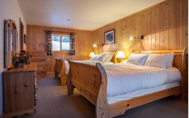 Bell 2 Lodge