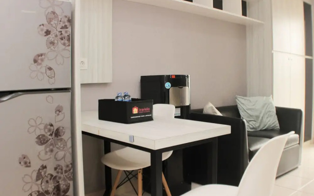 Warm And Enjoy Living 2Br At Springlake Summarecon Bekasi Apartment