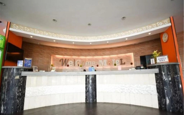 Ibis Qingdao Huangdao