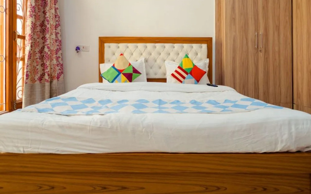 OYO 13502 Home 2BHK Simran Villa DIT