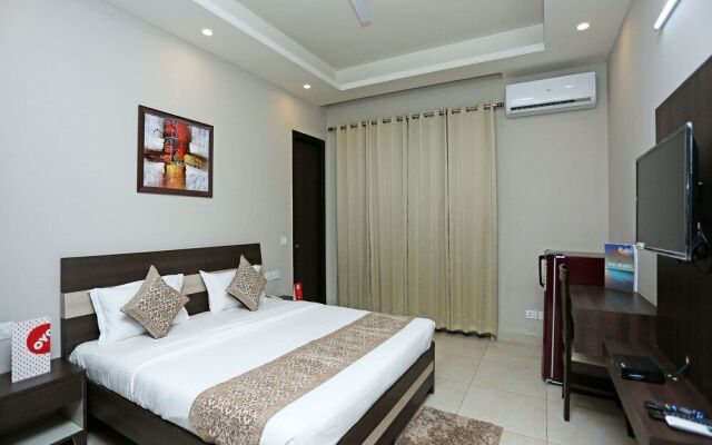 Capital O 17150 Hotel Silver Royal