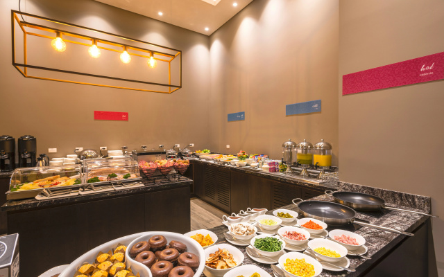 Hilton Garden Inn Bogota Airport