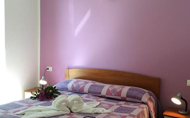 Family Apartment Overlooking Lake Como