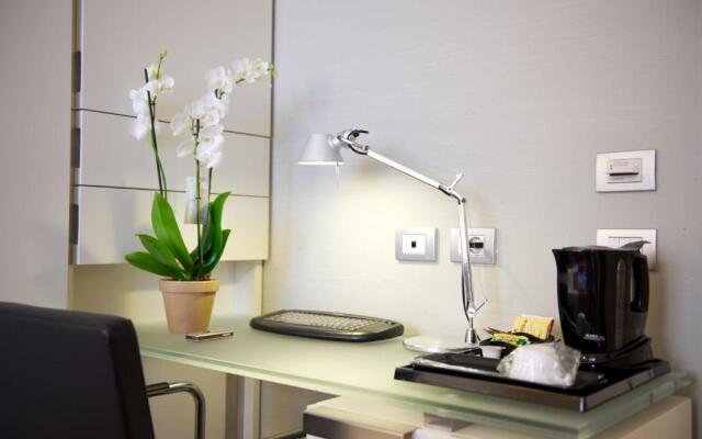 Mercure Milano Solari Hotel