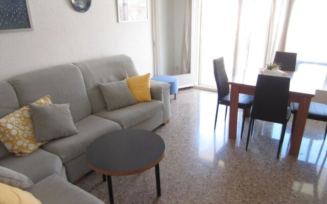 Flat one Step From La Vila de Llan?? -1774