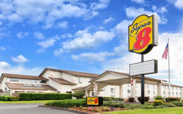 Super 8 by Wyndham Salem