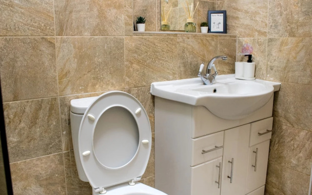 Charming 2-bed Fully Furnished Apartment in London