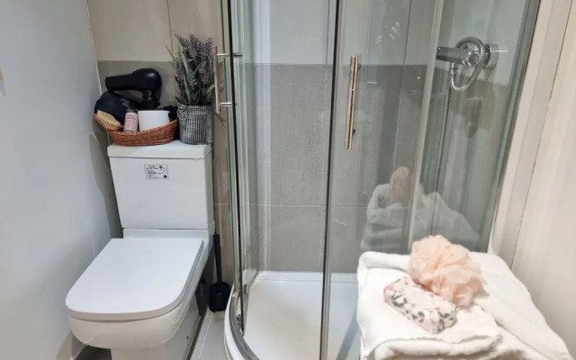4Bed 3Bath - 8min to London Bridge