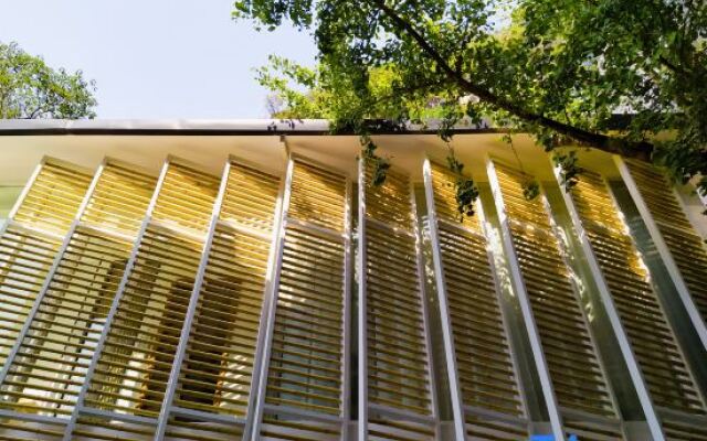 Guilin Half-Leisure Hotel