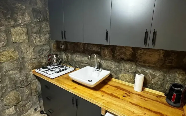 küçük göl köy