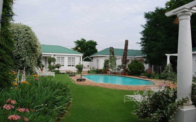 A Tapestry Garden Guest House
