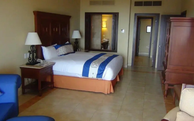 Suites at Sunset Beach Cabo San Lucas Golf and Spa