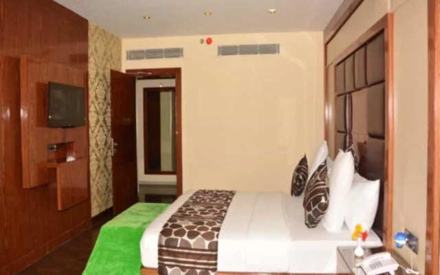 Hotel Golden Palace