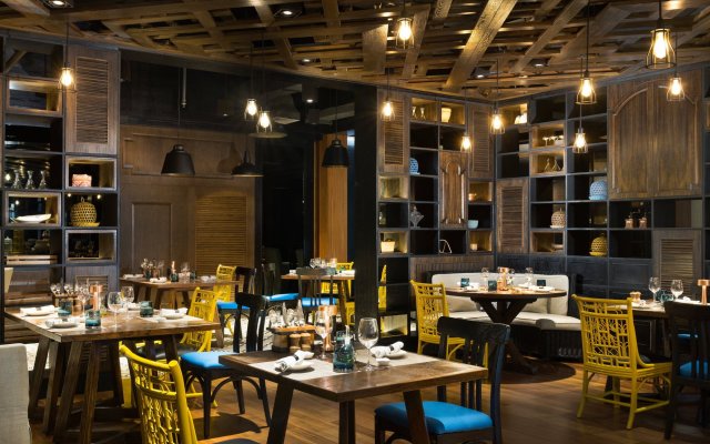 Отель Indigo Bali Seminyak Beach