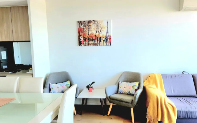 Wyndel Apartments Riverside on Collins