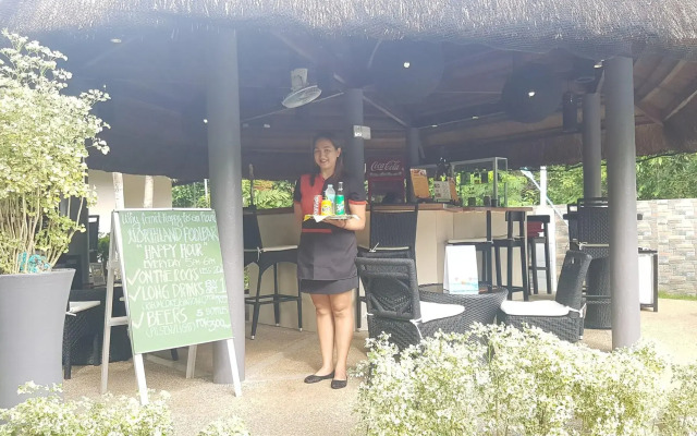Alona Northland Resort