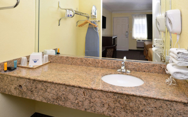 Americas Best Value Inn Rialto