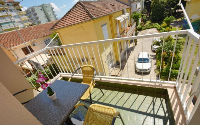 Studio Dimitris II Apartments