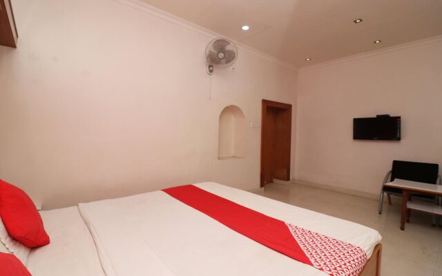 Hotel Monohar Inn By OYO Rooms