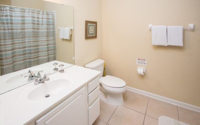 Maingate Vista Cay 3 Bedroom Condo