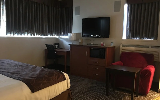 Ramada Rockville Centre