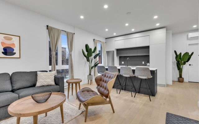 Deluxe Suites Downtown Montreal