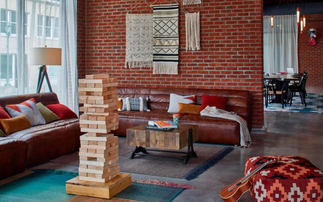 Moxy Chattanooga Downtown