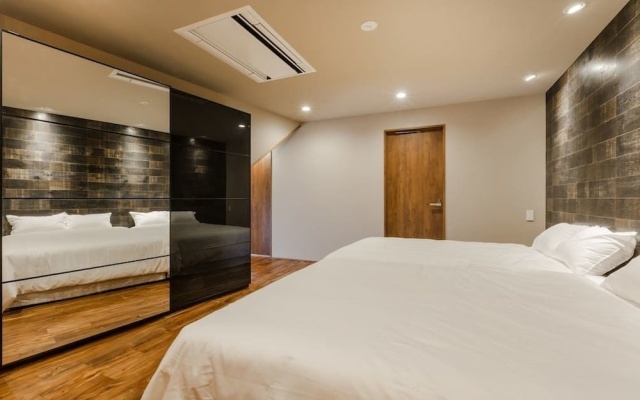 The Home – Guest Rooms – Kyoto