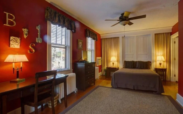 The Brown Street Inn