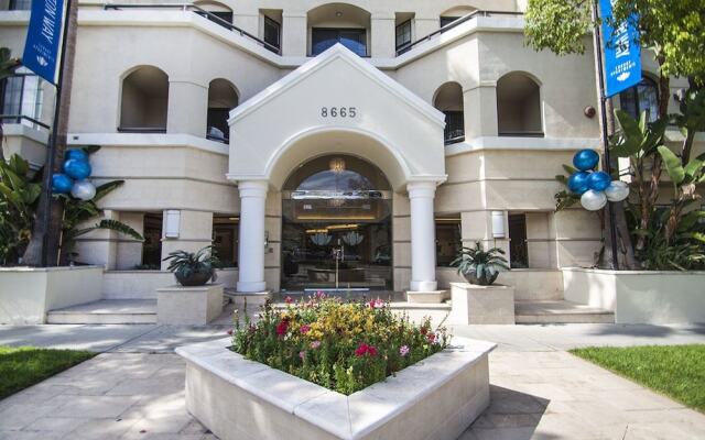 Beverly Hills luxury 2 Bed 2 Bath