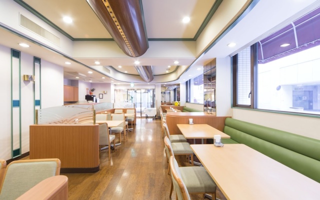 Hotel Sun White – Lobby – Osaka
