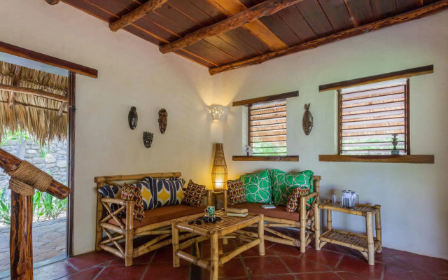 Hotel Punta Teonoste