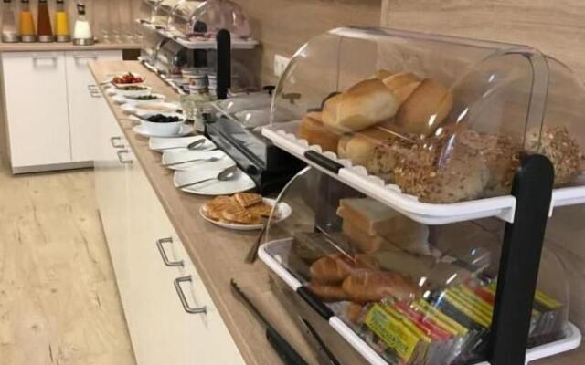 Hotel Select Suites & Aparts